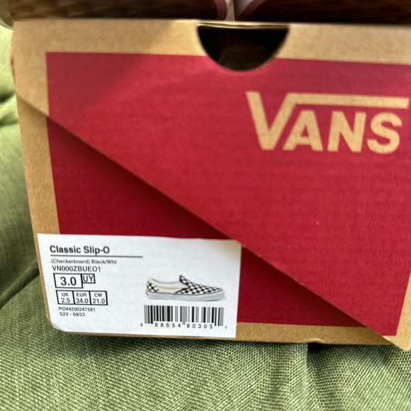 🔅NEW🔅Vans | size 3 little kid BNWT Classic Checkerboard Skate Shoes - Picture 3 of 4